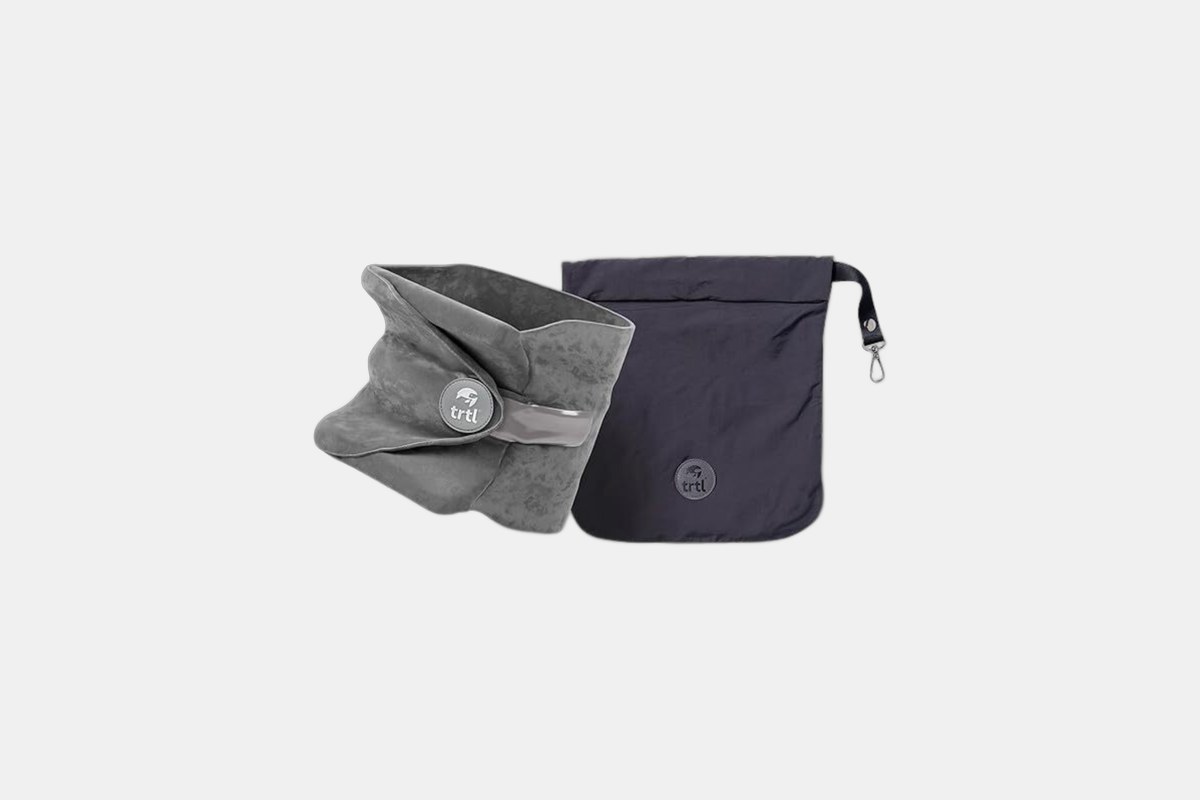 43 Long-Flight Essentials for Traveling