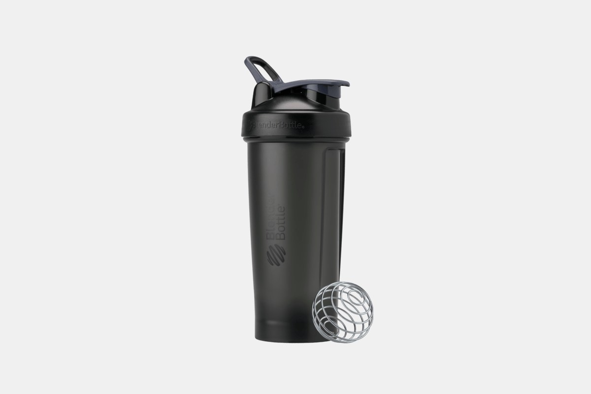 BlenderBottle Classic V2 28oz Shaker