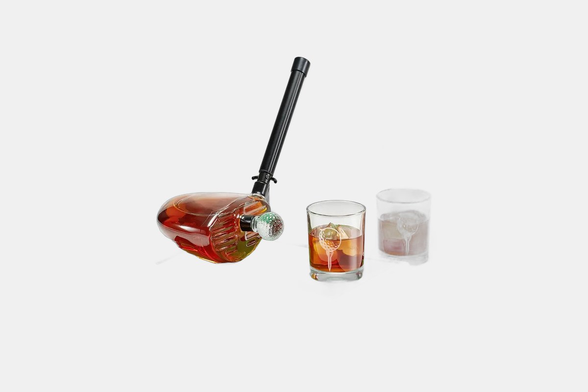 Golfer's Crest Decanter Set