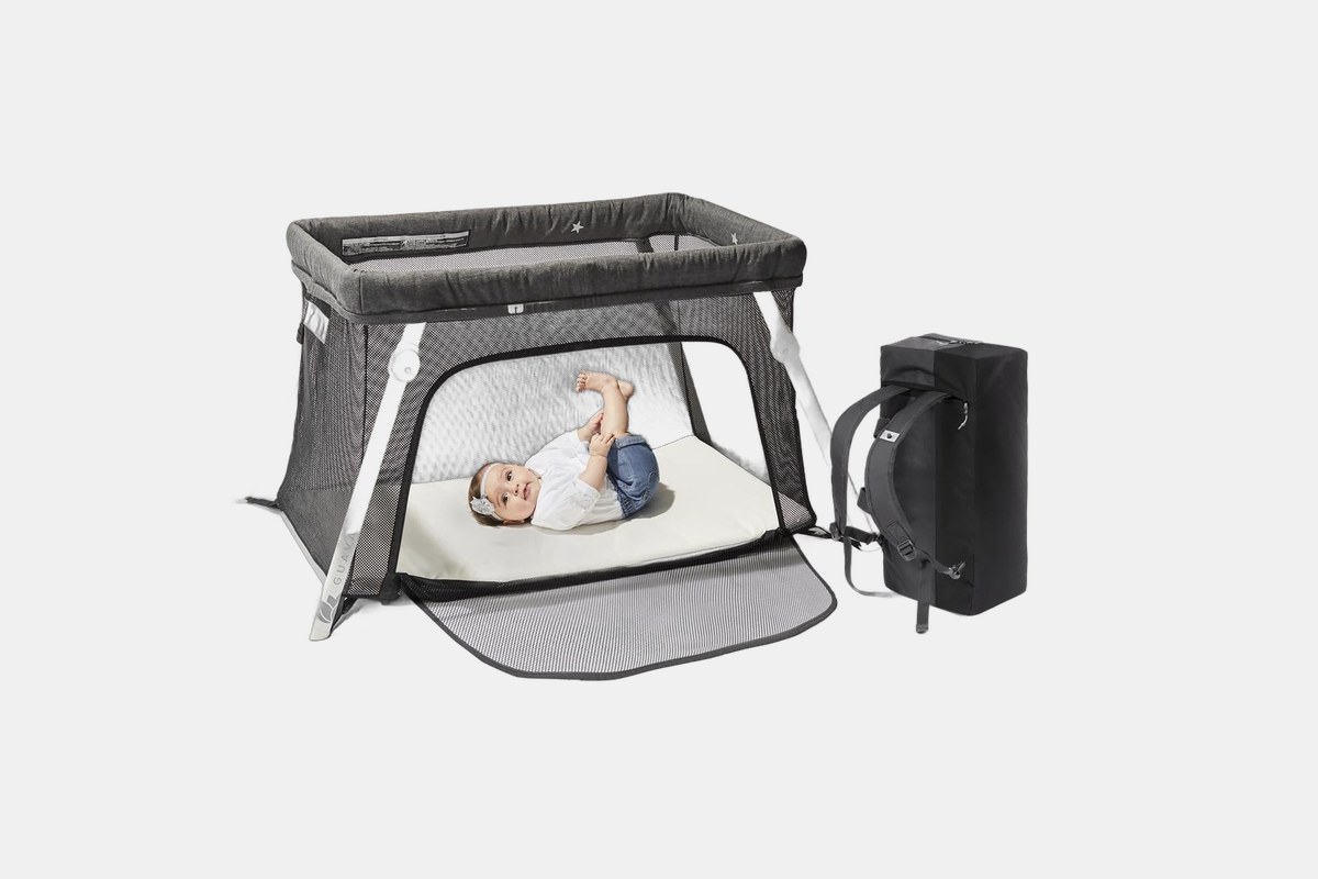Guava Lotus Travel Crib