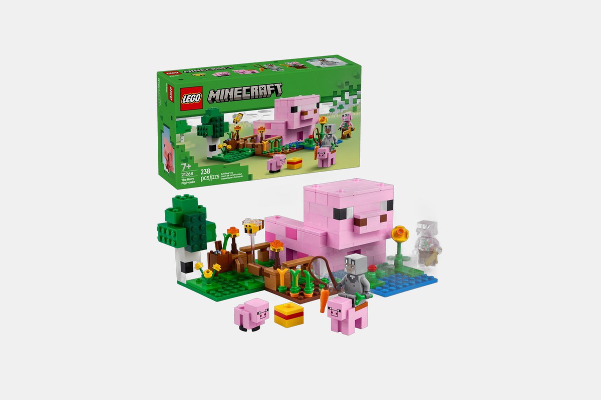 LEGO Minecraft The Baby Pig House