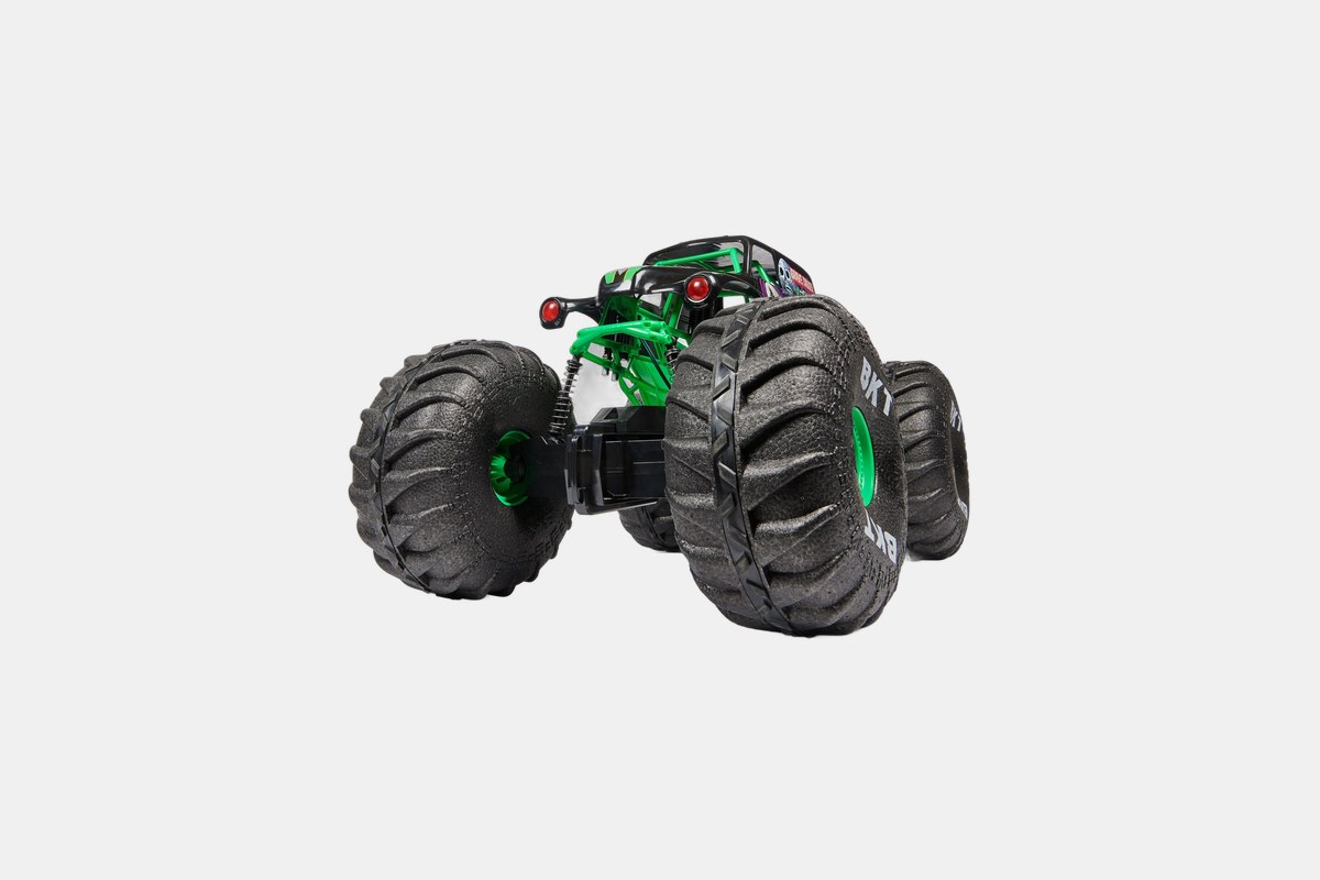 Monster Jam Mega Grave Digger RC
